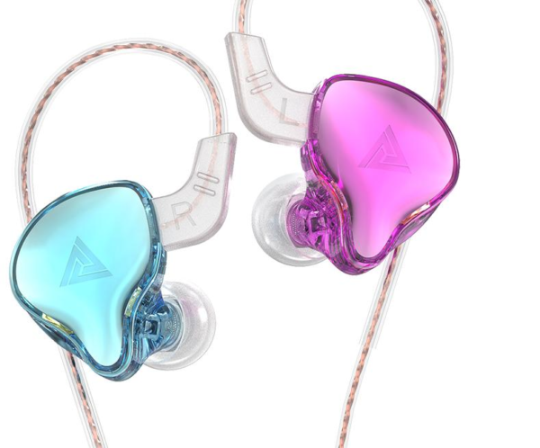 New In-ear Dynamic HiFi Headset AK6 DAY